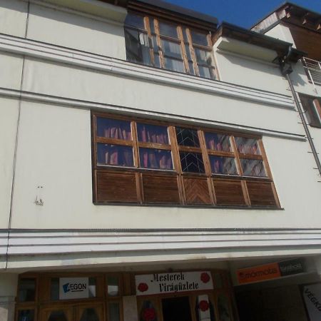 Retron Szinva-Lux Hotel Miskolc Exterior photo
