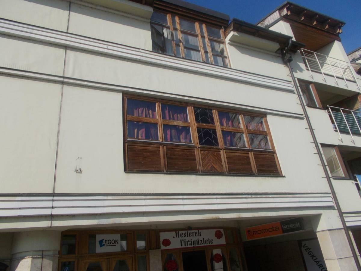 Retron Szinva-Lux Hotel Miskolc Exterior photo
