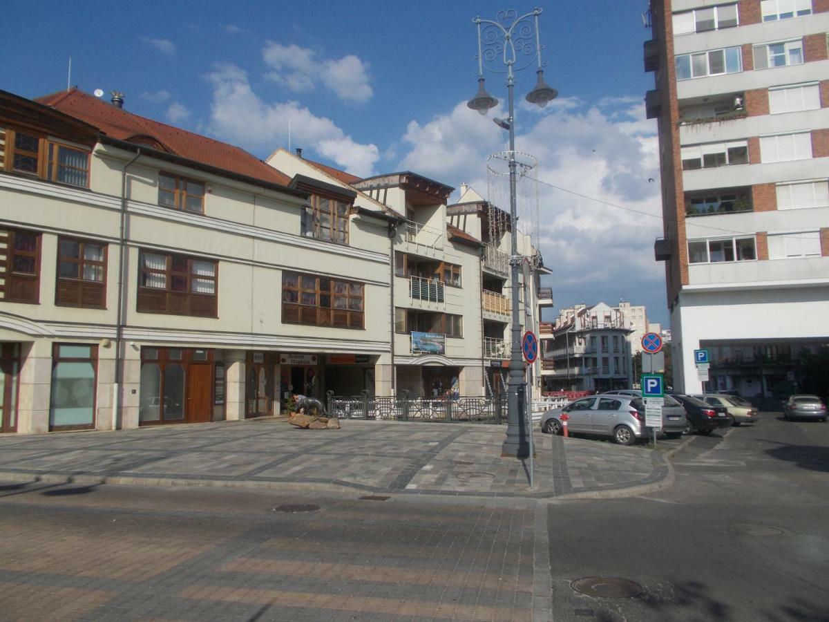 Retron Szinva-Lux Hotel Miskolc Exterior photo